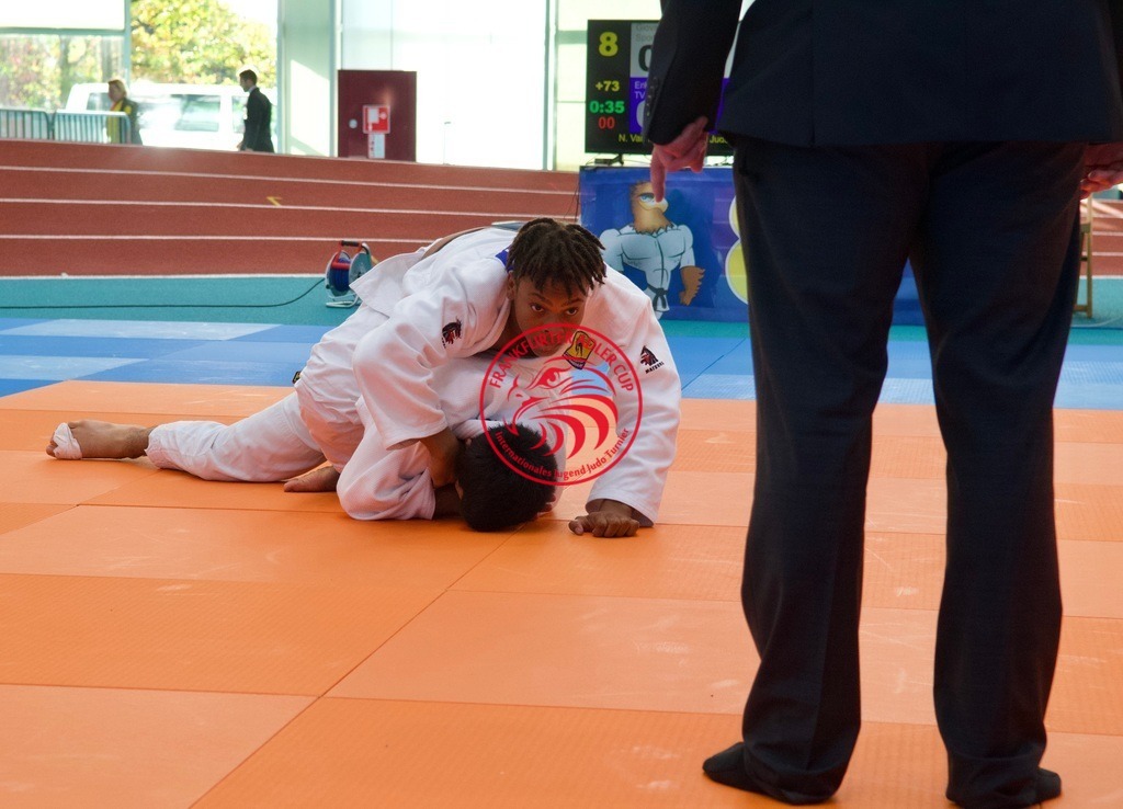 RAS_8270 | Fotos vom Adler Cup - Pictures from Adler Cup

Hier findet Ihr alle Eindrücke und großen Momente der Adler Cup Wochenenden. Here you will find all impressions and great moments of the Adler Cup weekends. - Realisiert mit Pictrs.com