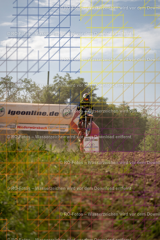 Niederwürzbach 1 Lauf -186 | Sportfotografie von RO-Fotos: Motorsport, Motocross, Enduro, Laufveranstaltungen und Triathlon. Professionelle Fotos von Sportlern und Events. - Realisiert mit Pictrs.com