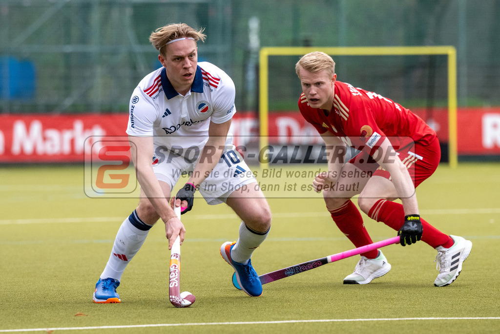 SFE_20240316_0064 | Köln, Deutschland, 16.03.2024:  in Aktion waehrend des Spiels der Feldhockey 1. Bundesliga Herren zwischen Rot-Weiss Köln - Mannheimer HC im KTHC Stadion Rot-Weiss Köln Tennis and Hockey Club am 16.03.2024 in Köln, Deutschland. (Foto von Stephan Fehrmann)

Köln, Germany, 16.03.2024:  in action during the game of Feldhockey 1. Bundesliga Herren between Rot-Weiss Köln - Mannheimer HC in KTHC Stadion Rot-Weiss Köln Tennis and Hockey Club at 16.03.2024 in Köln, Deutschland. (Foto von Stephan Fehrmann)