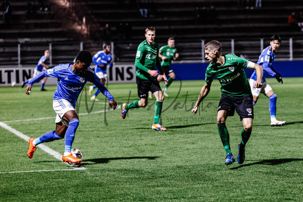 Regionalliga West, Saison 2022/2023, 10. Spieltag: FC Schalke 04 II - SC Preußen Münster | Regionalliga West, Saison 2022/2023, 10. Spieltag, FC Schalke 04 II empfängt SC Preußen Münster im Parkstadion in Gelsenkirchen. Foto: sportfotografie.ms | Markus Paletta - Realisiert mit Pictrs.com