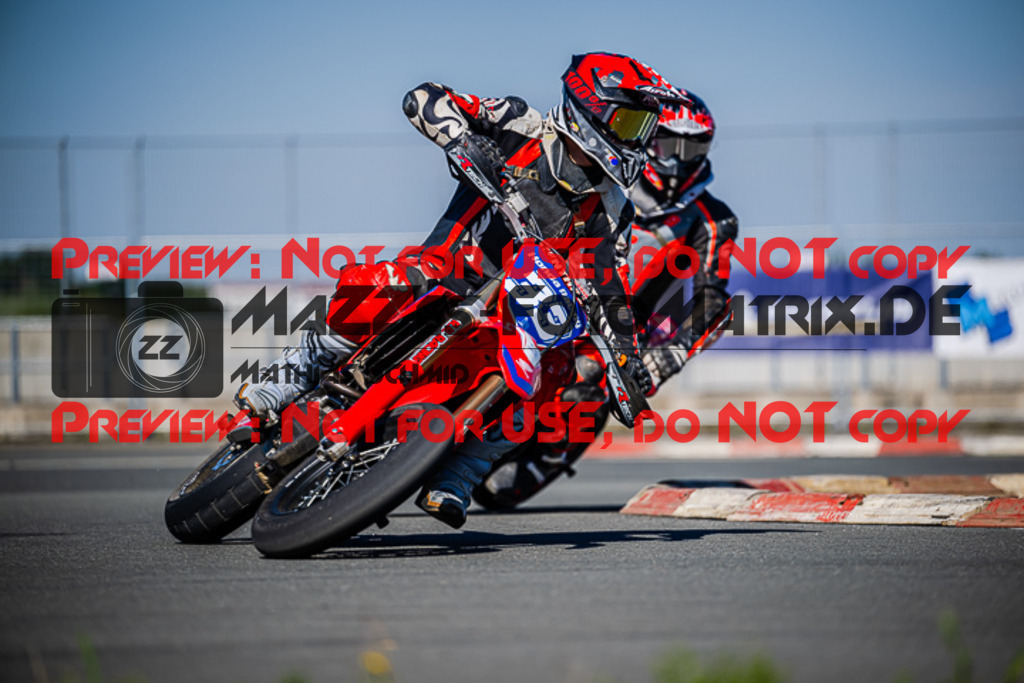 MaZZes_FotoMatrix_220903_1018 | S3