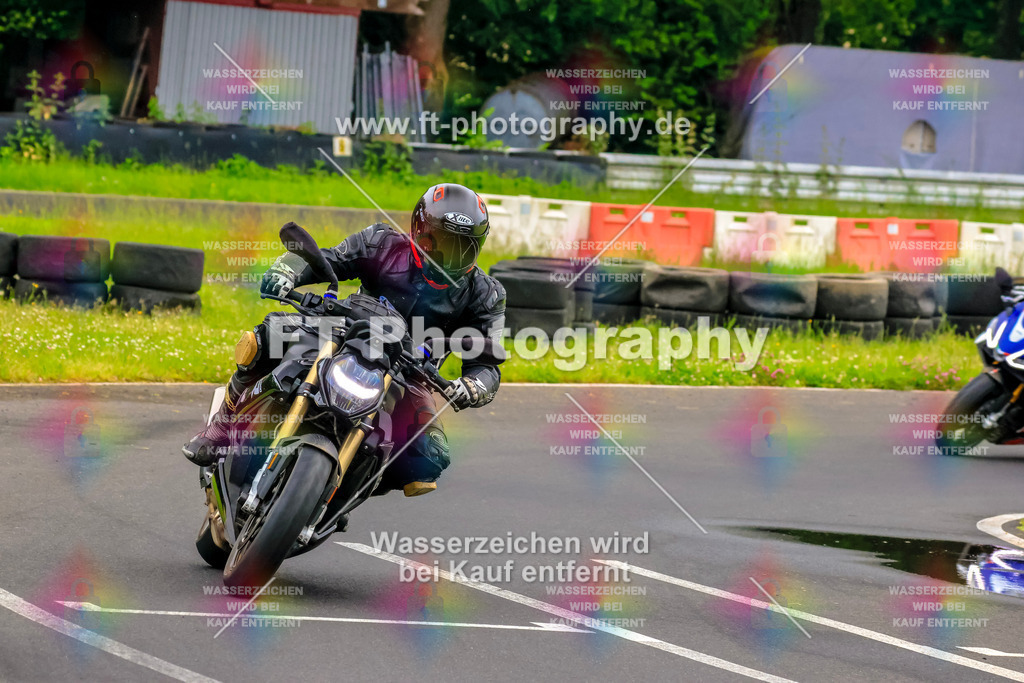 VBK-6628 | Hier findet Ihr Bilder von Touristenfahrten auf der Nürburgring Nordschleife oder von anderen Veranstaltungen die ich besucht habe. Viel Spass beim Durch Schauen 