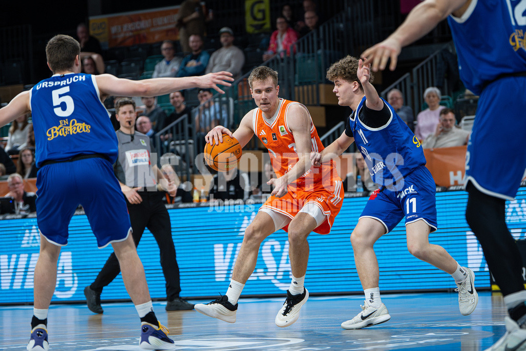 Basketball I Herren I Saison 2025-2026 I 2. Bundesliga ProB Nord I 23. Spieltag I RASTA Vechta II - EN Baskets Schwelm I 7681 | jns.sportfotos - Realisiert mit Pictrs.com