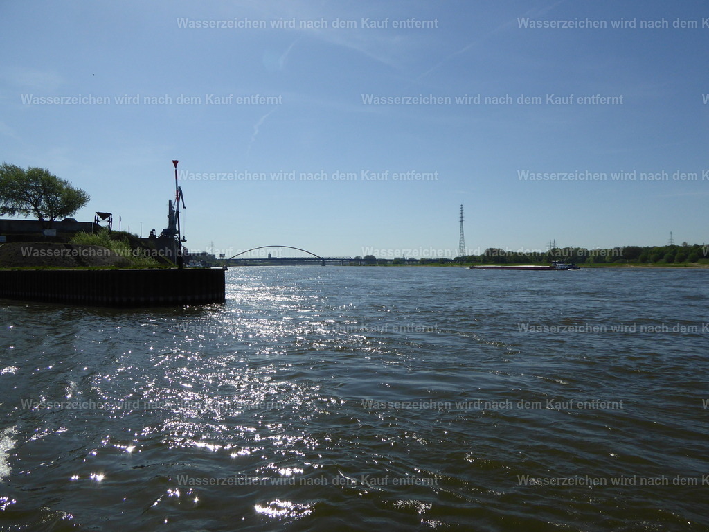 P1010956 | Entdecken Sie die faszinierende Welt von Norbert Michels: Surreale Kunstwerke, hochwertige Fotos, Leinwandbilder & Fotoprodukte wie Tassen mit bild7 - Realisiert mit Pictrs.com