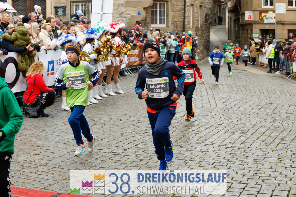 400m AOK Junior Cup | 3 Koenigslauf 2024 400m AOK Junior Cup - Realisiert mit Pictrs.com