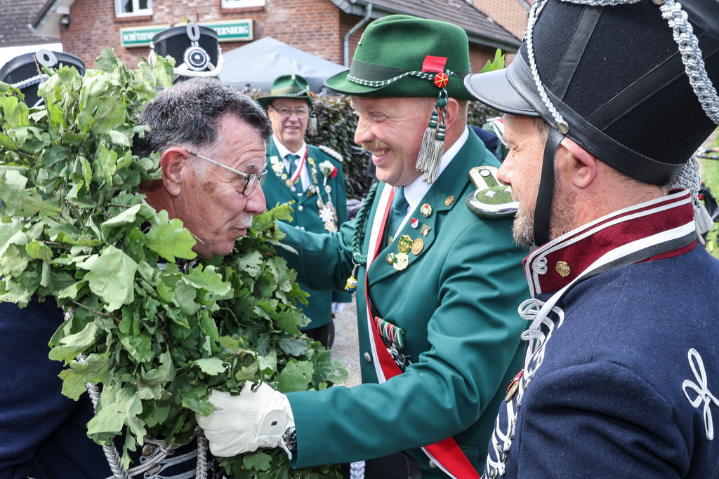 top-top.de 240601-117 | Foto, Video, Fotografie, Videografie, Fotobox, DJ, Discjockey, Musik, Musikbox, Veranstaltung, Photobooth, Amazon, Ebay, Buchtipp, Bestseller, Autor, Verlag, Buch, Wesel, Hamminkeln, NRW, Dinslaken, Rees, Drohne, Hochzeit, Party, Fotobox, Wesel, Fotograf