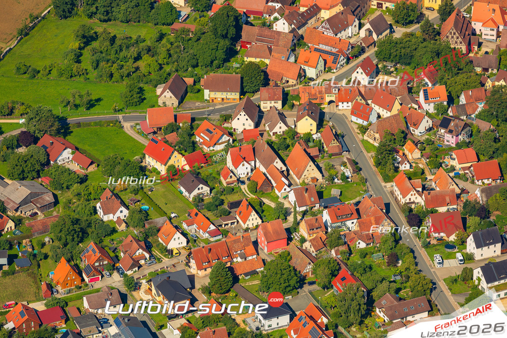 Luftaufnahme der Stadt Engelthal - Die Luftaufnahme wurde 2025 vom UL-Flugzeug heraus erstellt ( keine Drohne ) - Hochauflösende Luftaufnahme - für professionelle Ausdrucke geeignet. Die Geschenkidee !Mit Lizenz und Bildrechte bestellbar