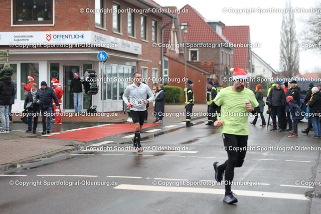 WMLA2774 | Bildershop "Sportfotograf-Oldenburg" mit Fotos von Sportevents in Oldenburg und Umzu. - Realisiert mit Pictrs.com