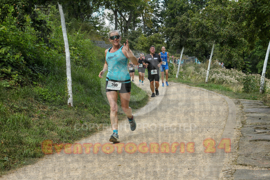 250824_1256_EX1_0964 | Sportfotografie im Rhein-Sieg Kreis, Köln, Bonn, NRW, Rheinland Pfalz, Hessen, etc. Unser Tätigkeitsfeld umfasst den Laufsport vom Volkslauf über den Marathon, Duathlon, Triathon bis zum Ultralauf wie Kölnpfad Ultra oder Schindertrail.
