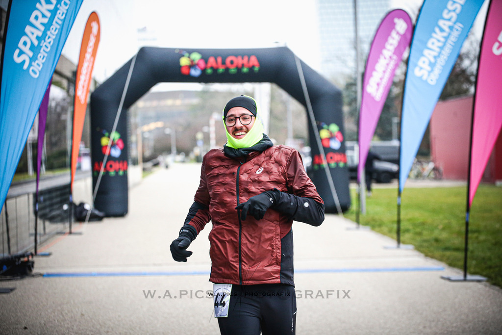 ..... | Linz, AUSTRIA,14. Dezember 25, ALOHA WINTERLAUF DEZEMBER 25 , Image shows: Photo: WAPICS / Andreas Willdoner