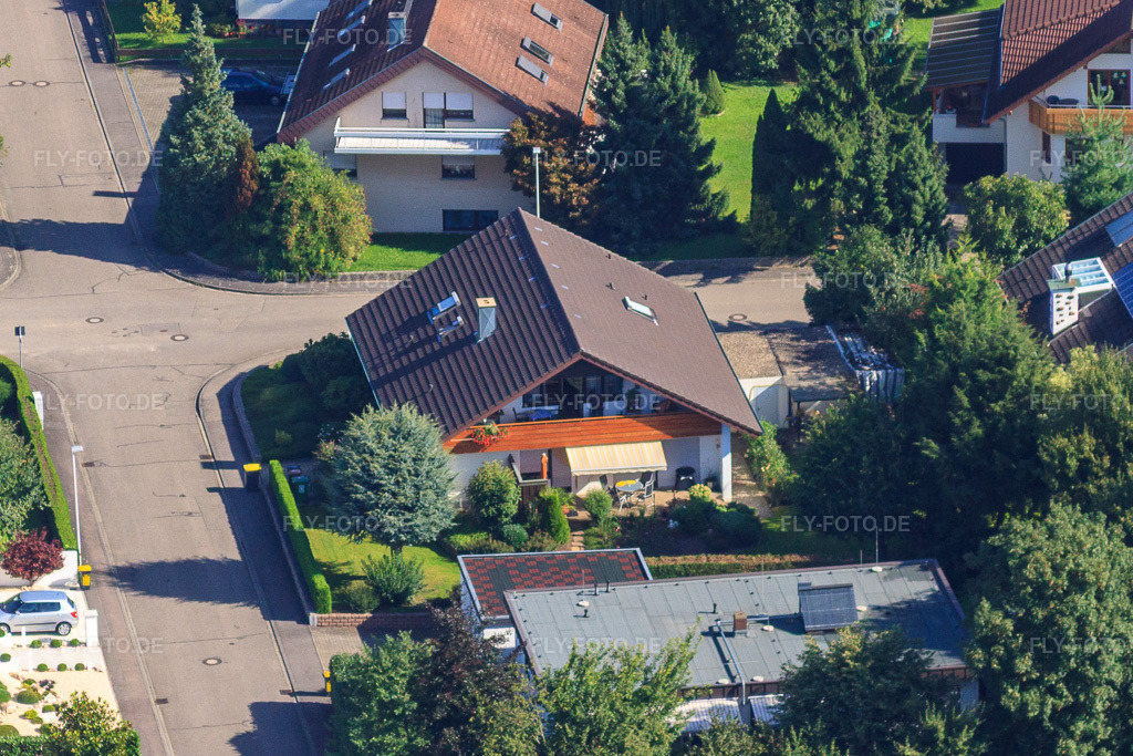 Luftbild: Fasanenstr im Ortsteil Vimbuch in Bühl im Bundesland Baden-Württemberg in Deutschland. Foto: IMG_31789.jpg vom 20.08.2010 durch Werner Riehm/FLY-FOTO.de