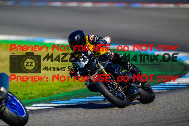 MaZZes_FotoMatrix_240520_6007705_9772 | INST