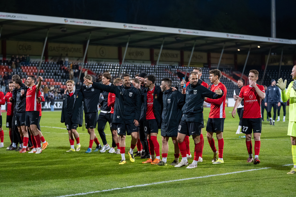 SG Sonnenhof Großaspach vs. SGV Freiberg, Fussball, Regionalliga Suedwest, 30. Spieltag, 22.04.2026 | SG Sonnenhof bedankt sich bei den Fans,SG Sonnenhof Großaspach vs. SGV Freiberg, Fussball, Regionalliga Suedwest, 30. Spieltag, 22.04.2026