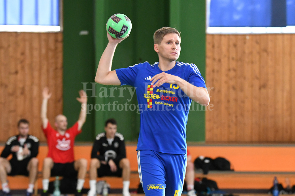 SSG Metten : TV Altötting | Florian Sedlmeier (Chef-Trainer SSG Metten)  - Realisiert mit Pictrs.com