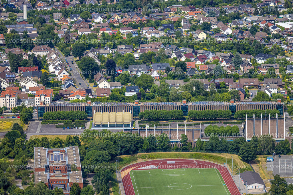 Castrop-Rauxel220706913 | Luftbild, Europaplatz, Rathaus und Stadtverwaltung, Europahalle Forum und Stadthalle, Solardach, Rauxel, Castrop-Rauxel, Ruhrgebiet, Nordrhein-Westfalen, Deutschland