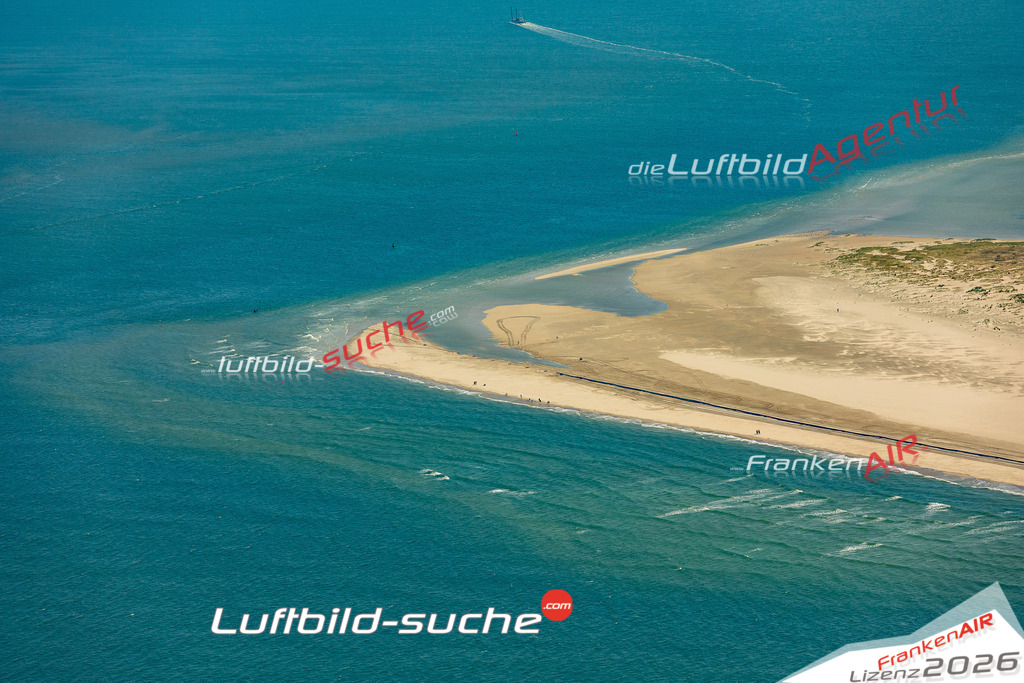 Ostende Baltrum Bild- Das Luftbild wurde 2025 vom UL-Flugzeug heraus erstellt ( keine Drohne bzw. Drohnenaufnahme ) - Hochauflösende Luftaufnahme -Nicht vergleichbar mit Google Maps oder Satelittenbilder- Die Geschenkidee !Mit Lizenz und Bildrechte bestellbar - CC