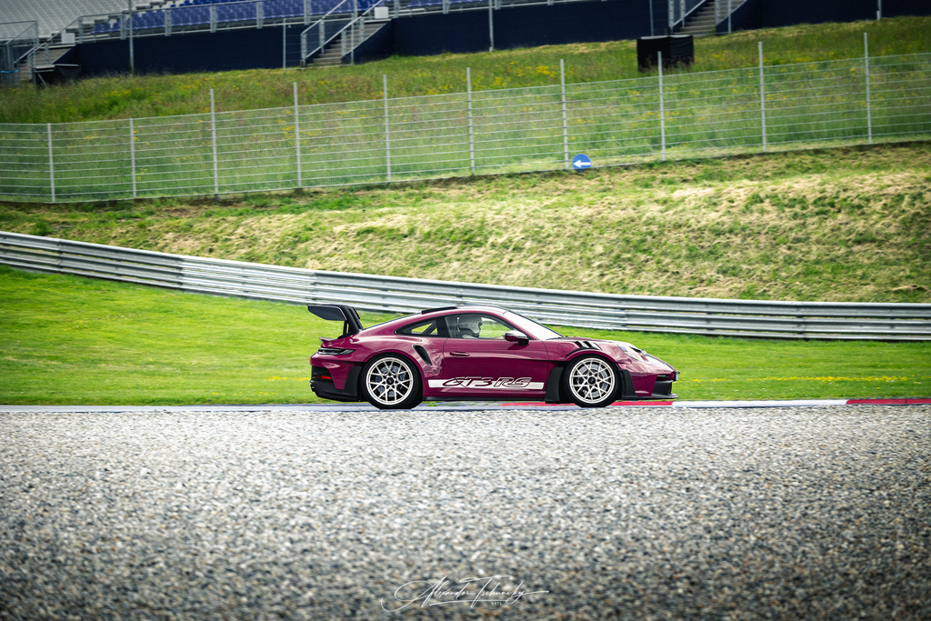 R6PZ1343 _Alexander Tschuncky | Entdecken Sie die faszinierende Welt von Alexander Tschuncky Arts: Kreative Fotografie, atemberaubende Automobilkunst und hochwertiger Bilderdruck. Lassen Sie sich inspirieren! - Realisiert mit Pictrs.com
