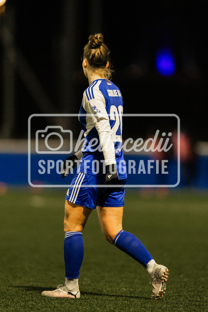 Fußball I Frauen I Saison 2025-2026 I Testspiel I FC Schalke 04 - SpVg Aurich I 14.02.2026-067 | Alessandra Vogel (20, FC Schalke 04) - Realisiert mit Pictrs.com