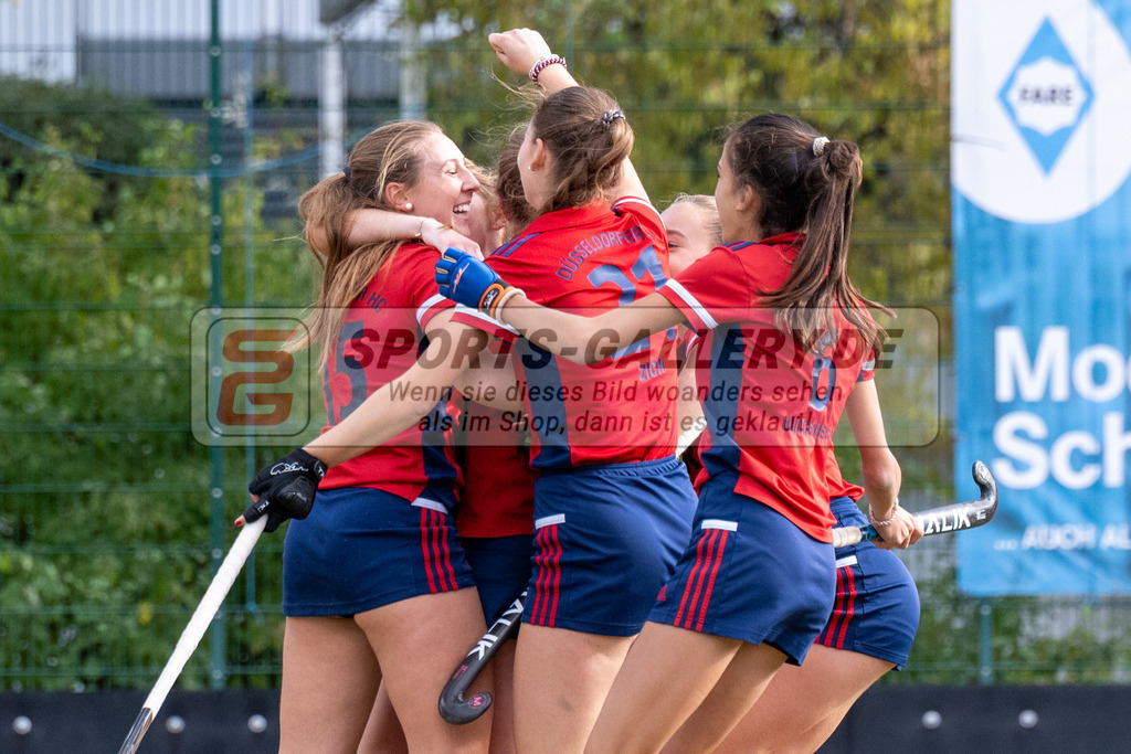 SFE_20231021_0102 | Deutsche Meisterschaft Weibliche U16 Halbfinale Düsseldorfer HC - Harvestehuder THC am 21.10.2023 in Köln (Düsseldorfer Hockeyclub 1905 e.V.), Photo: Stephan Fehrmann 2023 (Sports-Gallery)