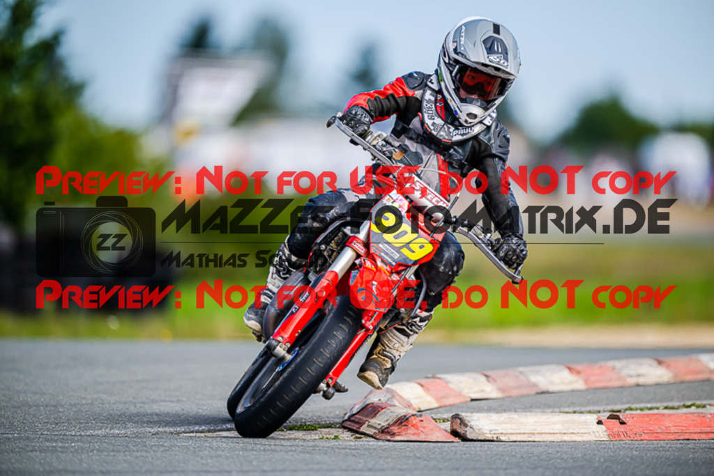 MaZZes_FotoMatrix_220903_2763 | ROOKIES