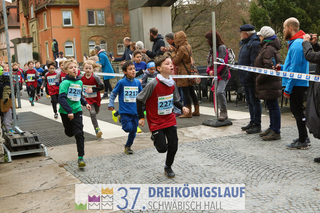 AOK JuniorCup 400m | 3Koenigslauf 2023 - Realisiert mit Pictrs.com