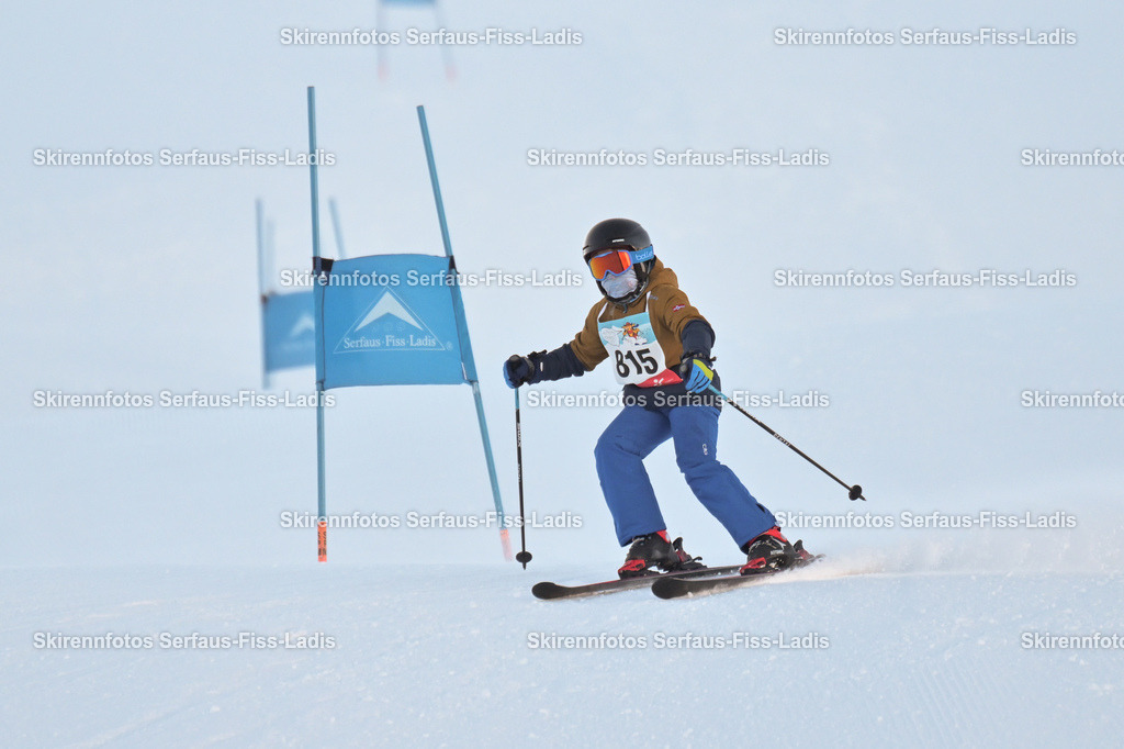 SRF_25.12.2025_0051 | Skirennfotos,Serfaus,Fiss,Ladis,Kinderskirennen,Winter,Tirol,Oberland,skirace,SFL,feelfree,weil wir's genießen,ski,Ski,skifahren,Sonnenplateau, - Realisiert mit Pictrs.com