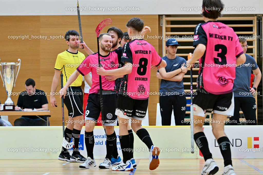 VSV Unihockey vs. Wiener Floorballferein 6.4.2024 | Christoph Gruber Referee, Jubel Wiener Floorballverein, #9 Laurin Zehetner Wiener Floorballverein, #8 Maximilian Kuscher Wiener Floorballverein, #3 Jesse Laukkanen Wiener Floorballverein, VSV Unihockey vs. Wiener Floorballferein 6.4.2024, VSV Unihockey vs. Wiener Floorballferein  am 06.04.2024 in Villach (Ballspielhalle St. Martin), Austria, (Photo by Bernd Stefan)