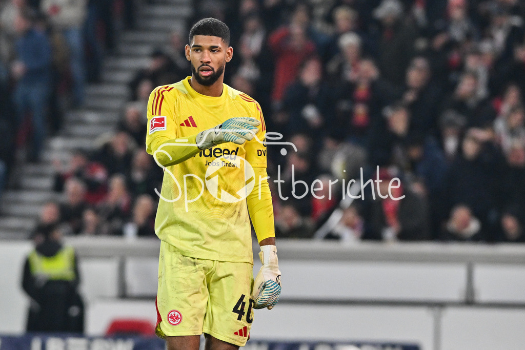 VfB Stuttgart - SG Eintracht Frankfurt | STUTTGART, GERMANY - 13. JANUARY: im Bild Kaua DOS SANTOS (Eintracht Frankfurt 40)  / Einzelfoto / Freisteller während dem Bundesligamatch zwischen dem VfB Stuttgart und der SG Eintracht Frankfurt am 17. Spieltag in der MHP-Arena / DFL REGULATIONS PROHIBIT ANY USE OF PHOTOGRAPHS AS IMAGE SEQUENCES AND/OR QUASI-VIDEO