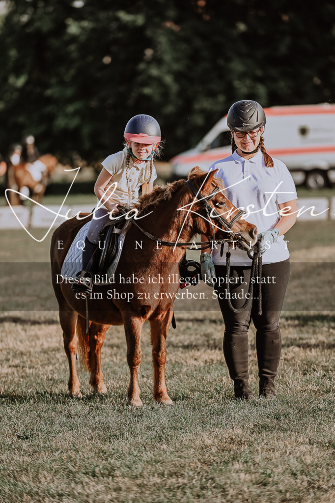 DSC_0160 | Pferde- und Turnierfotografie in Westsachsen. Pferdeportraits, Auftragszeichnungen und intuitive Kunst.