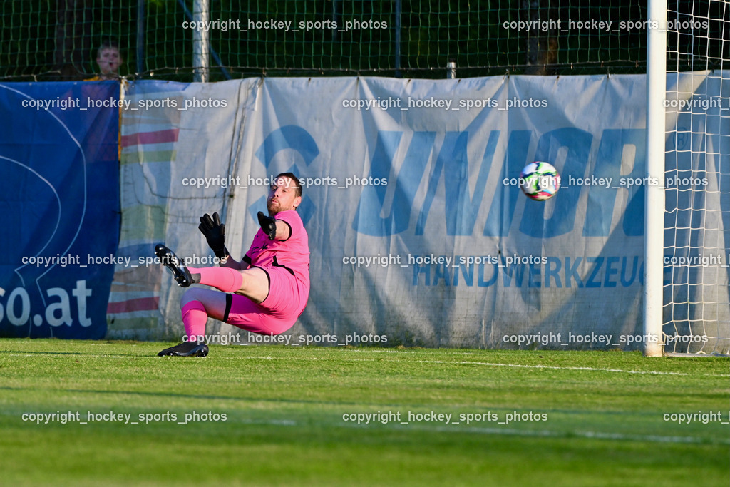 SAK vs. SC ST. Veit | #1 Rene Arno Robitsch SC St.Veit, SAK vs. SC ST. Veit, SAK vs. SC ST. Veit am 30.04.2025 in Klagenfurt (Sportpark Welzenegg), Austria, (Photo by Bernd Stefan)