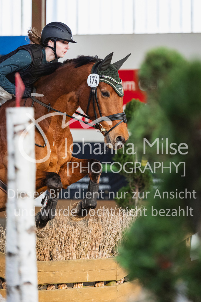 260322_HF-Schw_Gelaende-A-581 | Deine schönsten Turniermomente als professionelle Fotos! Entdecke hochwertige Pferdesport-Fotografie im Online-Shop. Jetzt Fotos finden & bestellen!