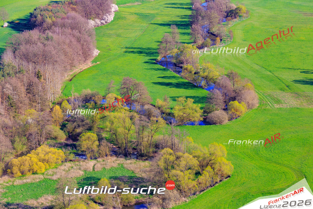 Die Luftaufnahme Altdrossenfeld - Neudrossenfeld wurde vom UL-Flugzeug (keine Drohne) aus fotografiert.Hohe Druck- Auflösung-die Geschenkidee!