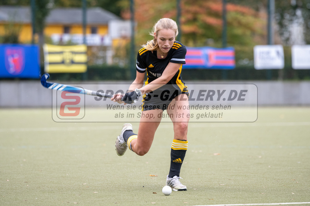 SFE_20231022_0154 | Deutsche Meisterschaft Weibliche U16 Finale Berliner HC - Harvestehuder THC am 22.10.2023 in Köln (Düsseldorfer Hockeyclub 1905 e.V.), Photo: Stephan Fehrmann 2023 (Sports-Gallery)