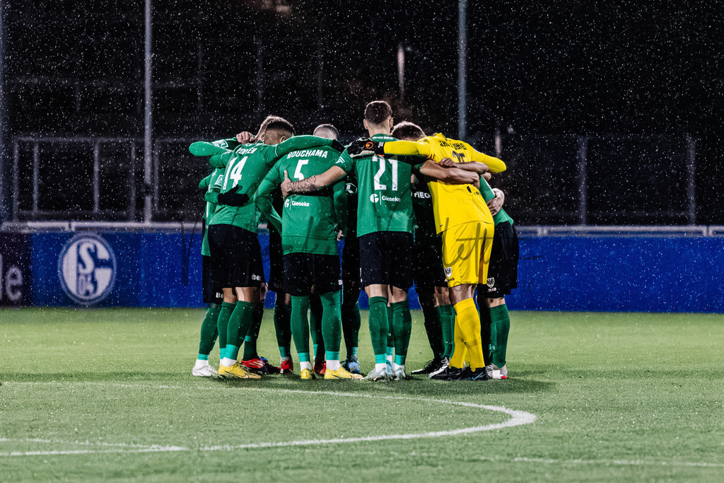 Regionalliga West, Saison 2022/2023, 10. Spieltag: FC Schalke 04 II - SC Preußen Münster | Regionalliga West, Saison 2022/2023, 10. Spieltag, FC Schalke 04 II empfängt SC Preußen Münster im Parkstadion in Gelsenkirchen. Foto: sportfotografie.ms | Markus Paletta - Realisiert mit Pictrs.com