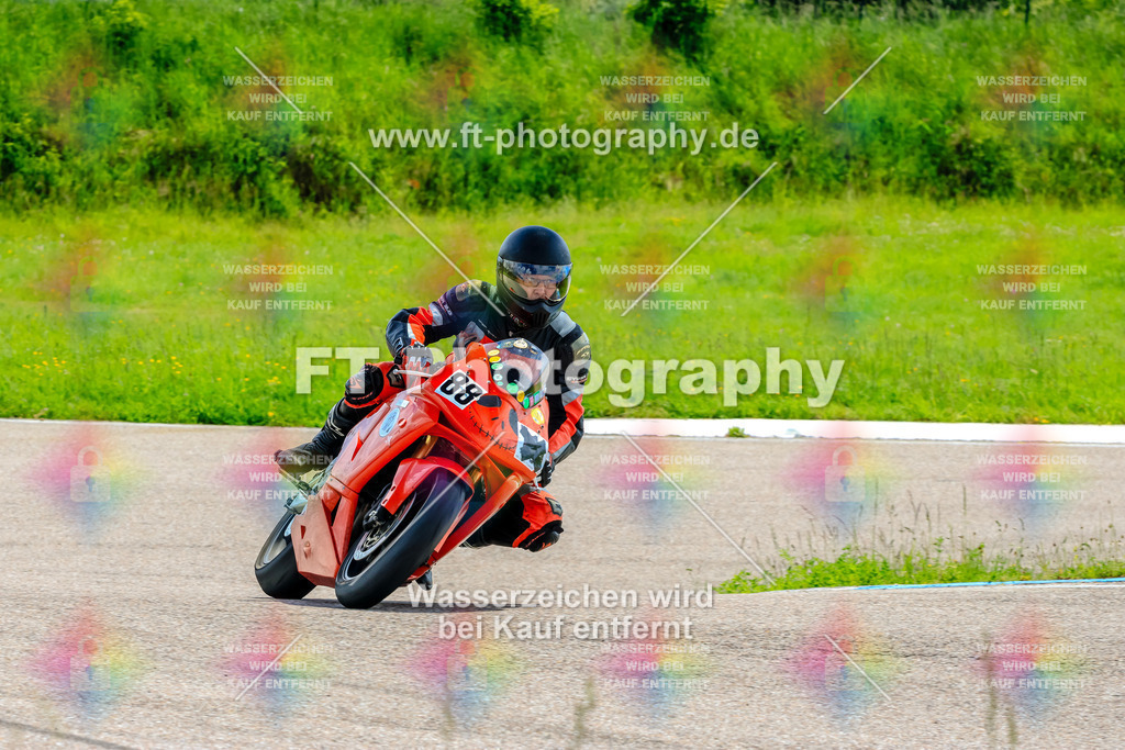 MotoTeam-0273 | Hier findet Ihr Bilder von Touristenfahrten auf der Nürburgring Nordschleife oder von anderen Veranstaltungen die ich besucht habe. Viel Spass beim Durch Schauen 