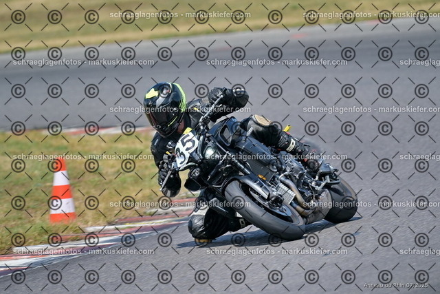 25bt04-1727 | markuskiefer.com - Realisiert mit Pictrs.com