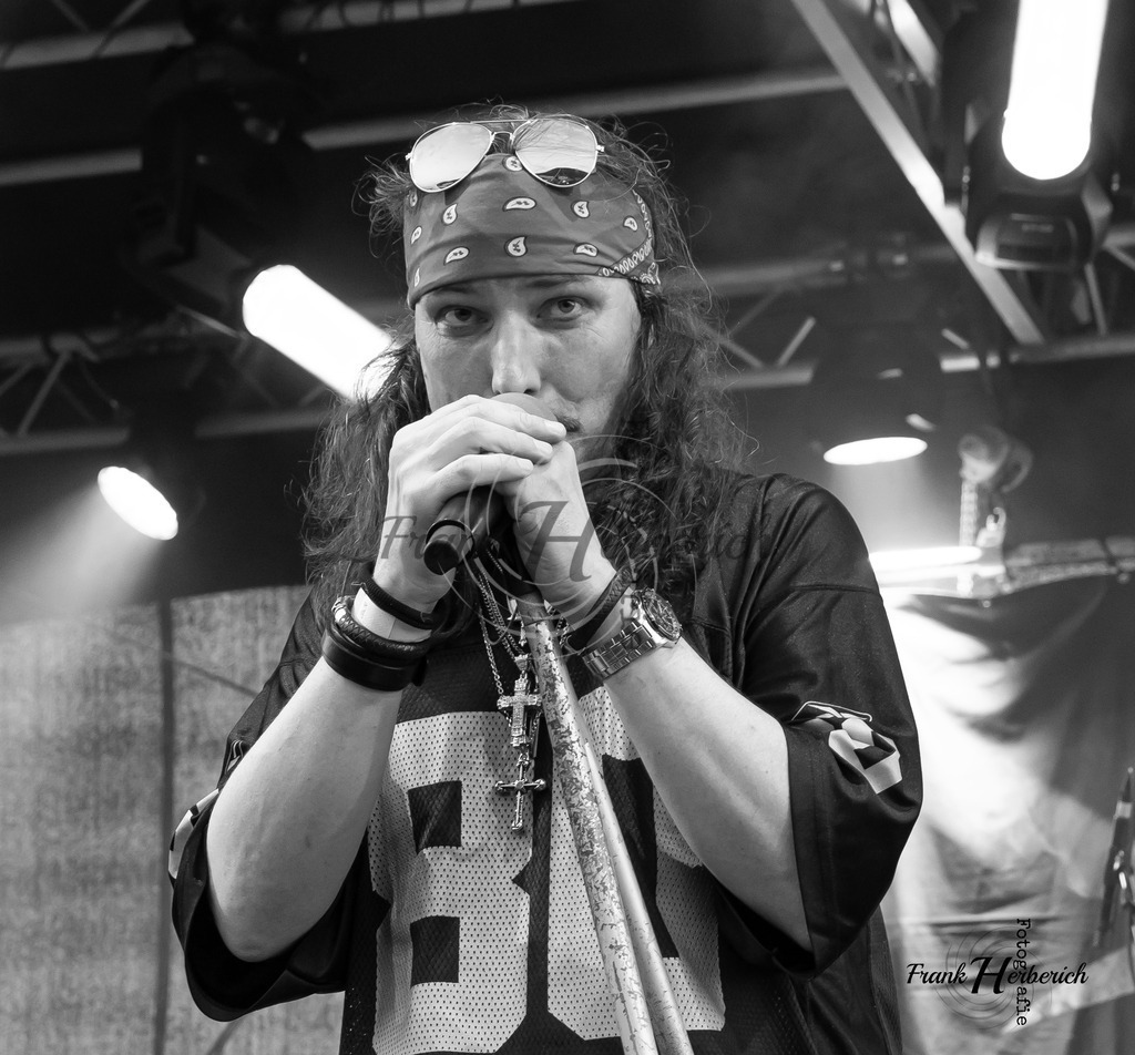 Slash n´Roses | Slash n´Roses - Realisiert mit Pictrs.com