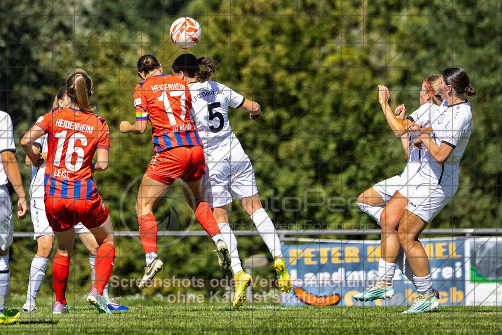 20260906_115023_0063-Bearbeitet_(c)_by_PhotoPeet | #,1.FC Donzdorf (weiß) vs. 1.FC Heidenheim 1846 (rot), Fußball, Frauen-Verbandspokal Gruppe 2, 2. Runde, Saison 2026/2027, Rasenplatz Lautertal Stadion, Süßener Straße 16, 73072 Donzdorf, 06.09.2026 - 11:00 Uhr,Foto: PhotoPeet / Sport- &amp; Eventfotografie / Peter Harich