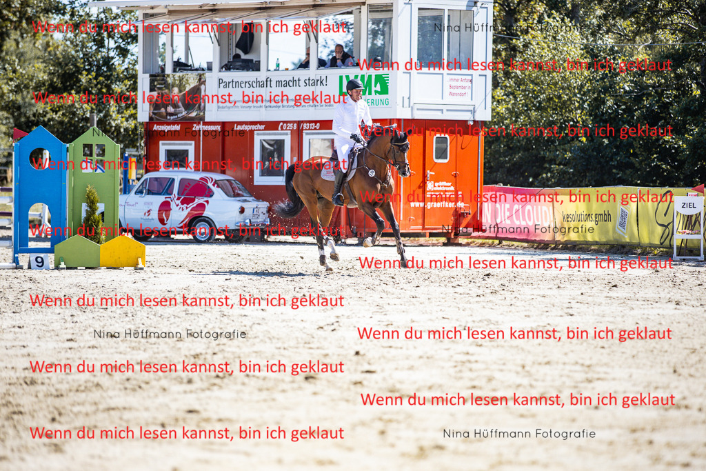 BK1A5574 | Turnierbilder Turnierfotos Nina Hüffmann Turnierfotografie Pferdefotografie Tierzeichnung Haustierzeichnung Pferdezeichnung Hundezeichnung Videograf  - Realisiert mit Pictrs.com