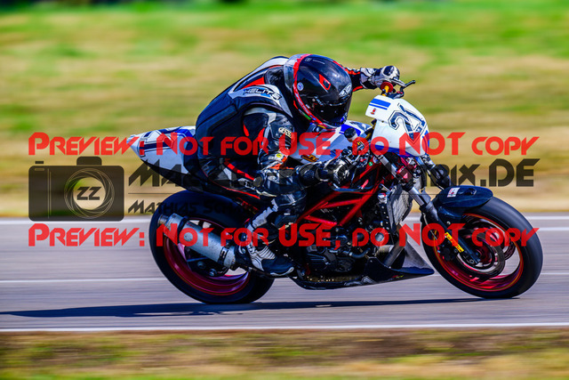 MaZZes_FotoMatrix_240915_6007705_4248 | TWINCUP