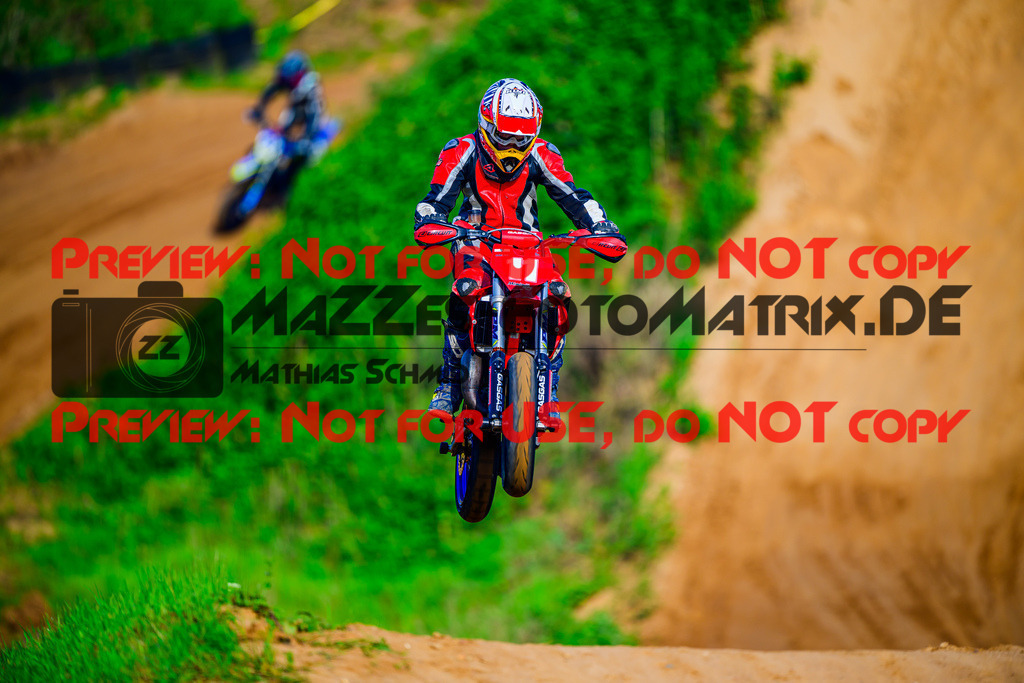 MaZZes_FotoMatrix_240511_6007705_9176 | ROOKIES