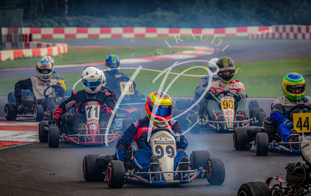 936D86EC-FE3D-4A00-89F4-124FB55F9BCE | traudl_s_fotos