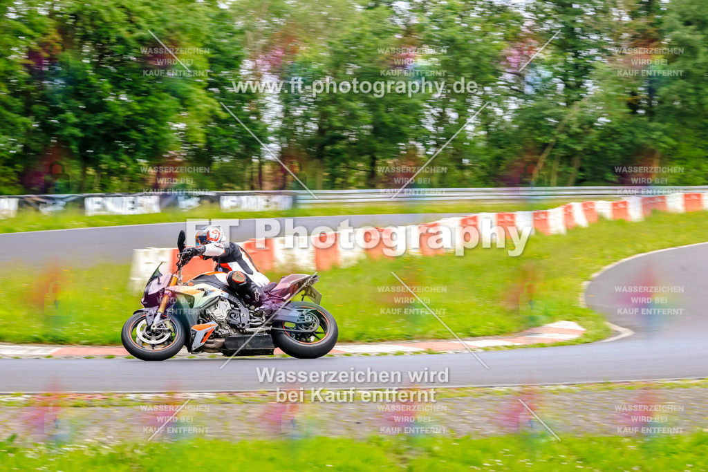 VBK-7796 | Hier findet Ihr Bilder von Touristenfahrten auf der Nürburgring Nordschleife oder von anderen Veranstaltungen die ich besucht habe. Viel Spass beim Durch Schauen 