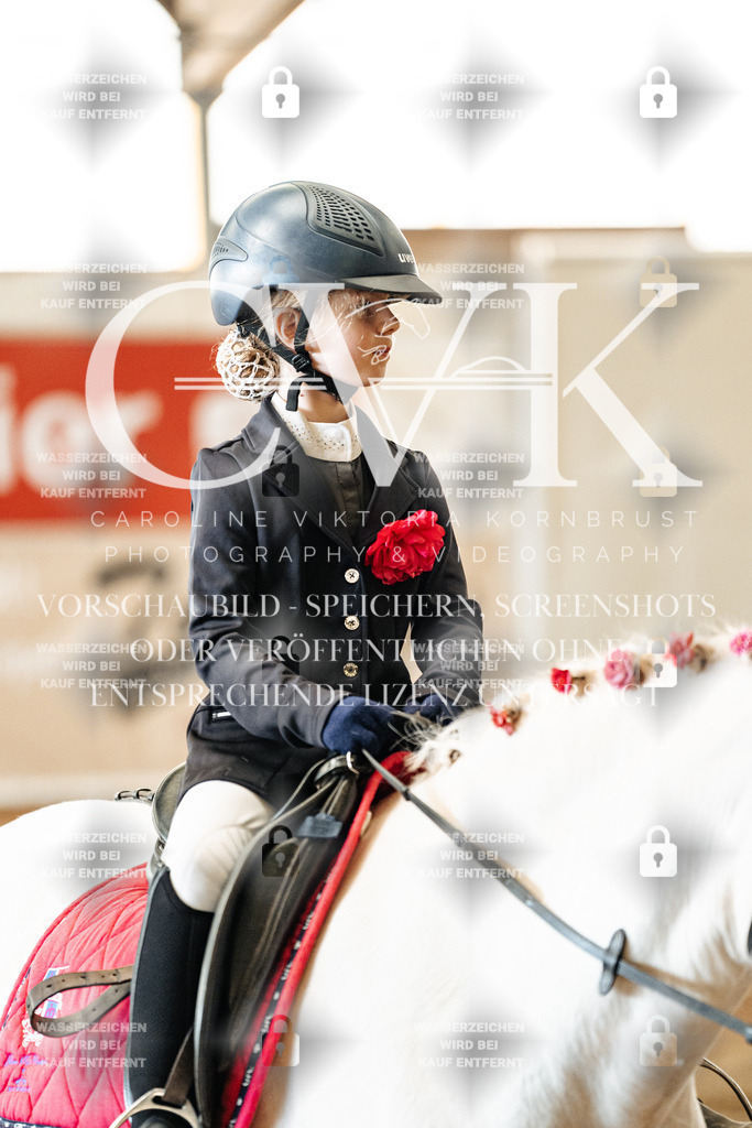 CK905983 | Turnierfotografie Pferdefotografie Trier Rheinland-Pfalz Pferdesport Reitsport Tierfotografie Sportfotografie Pferdevideo Pferdevideografie Equestrianvideography equestrianphotography  - Realisiert mit Pictrs.com
