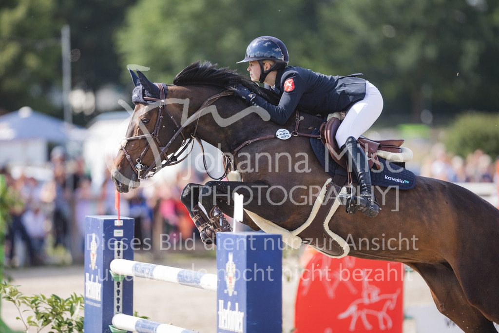 220611_LüPfSpTa_GroßerPreis-660 | Lützower Pferdesporttage
Springprfg.Kl.S m.St.**
Großer Preis
11.06.2022