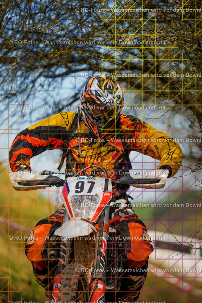 3 Lauf Mernes-1553 | Sportfotografie von RO-Fotos: Motorsport, Motocross, Enduro, Laufveranstaltungen und Triathlon. Professionelle Fotos von Sportlern und Events. - Realisiert mit Pictrs.com