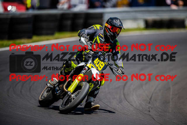 MaZZes_FotoMatrix_220702_8228 | S2