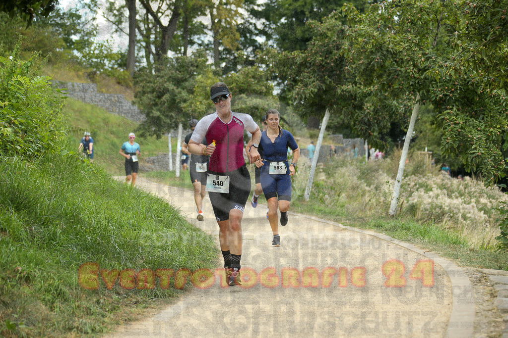 250824_1420_EX1_5864 | Sportfotografie im Rhein-Sieg Kreis, Köln, Bonn, NRW, Rheinland Pfalz, Hessen, etc. Unser Tätigkeitsfeld umfasst den Laufsport vom Volkslauf über den Marathon, Duathlon, Triathon bis zum Ultralauf wie Kölnpfad Ultra oder Schindertrail.