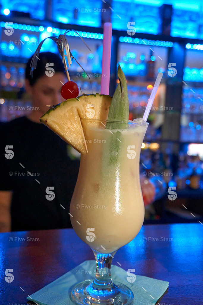 DSC00523_mitLogo31 | Five Stars Fotografie und Videografie fängt Ihre besonderen Momente mit atemberaubenden Bildern und hochwertigen Videos ein. Perfekt für Hochzeiten, Events und mehr – lassen Sie sich von unserer Expertise und Kreativität begeistern.