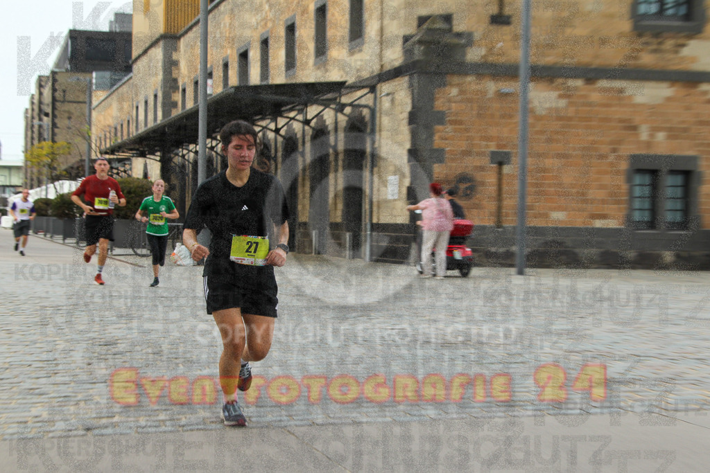 250920_1529_EV4_8914 | Sportfotografie im Rhein-Sieg Kreis, Köln, Bonn, NRW, Rheinland Pfalz, Hessen, etc. Unser Tätigkeitsfeld umfasst den Laufsport vom Volkslauf über den Marathon, Duathlon, Triathon bis zum Ultralauf wie Kölnpfad Ultra oder Schindertrail.
